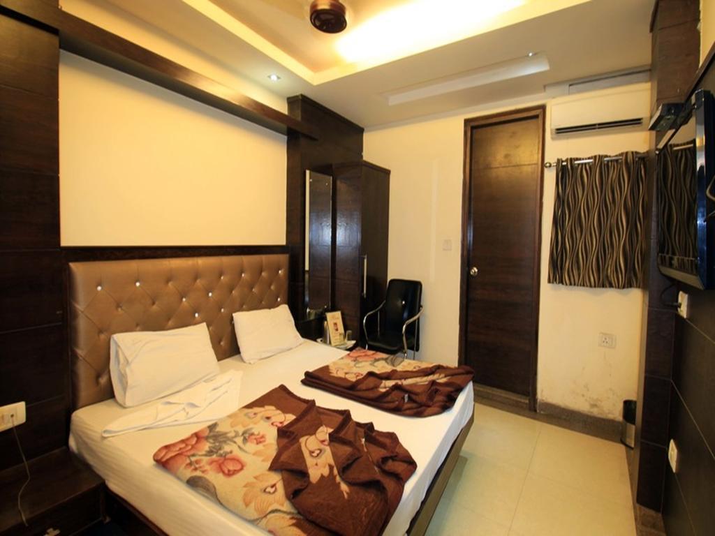 Adb Rooms Hotel Chander Palace Нью-Дели Экстерьер фото