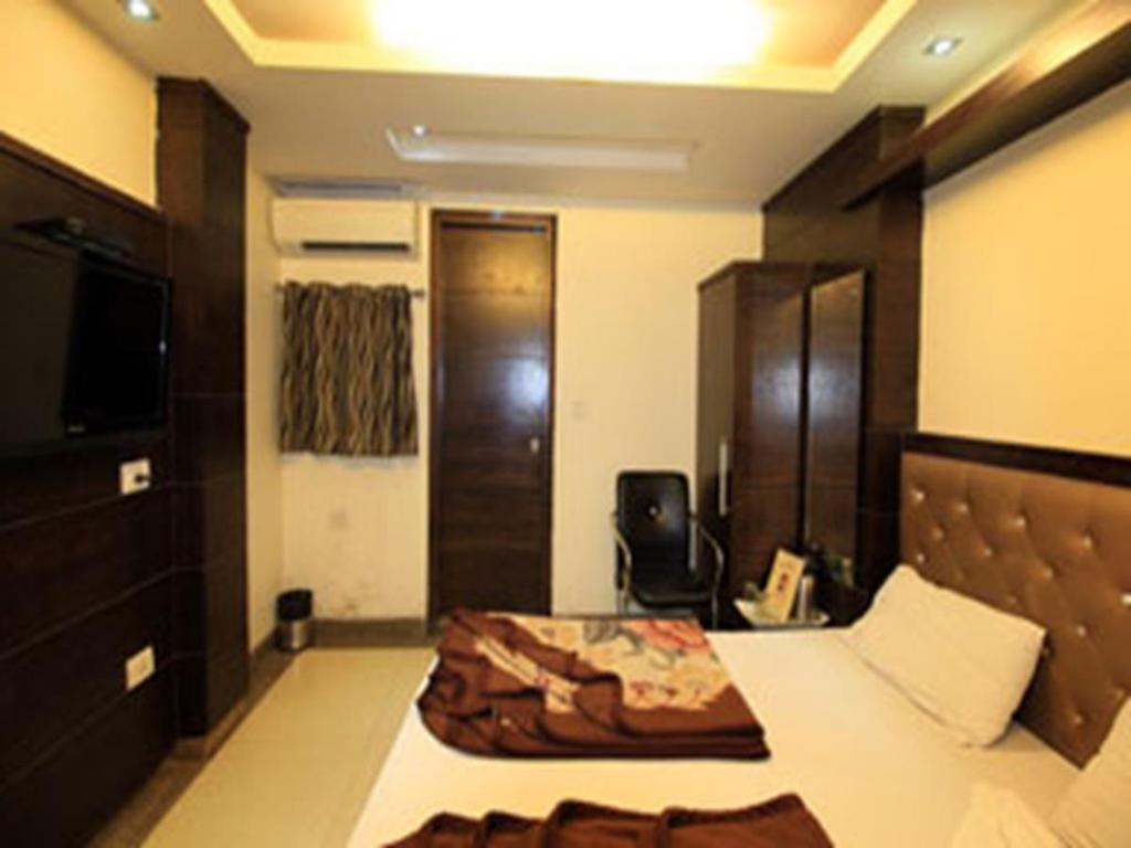Adb Rooms Hotel Chander Palace Нью-Дели Экстерьер фото